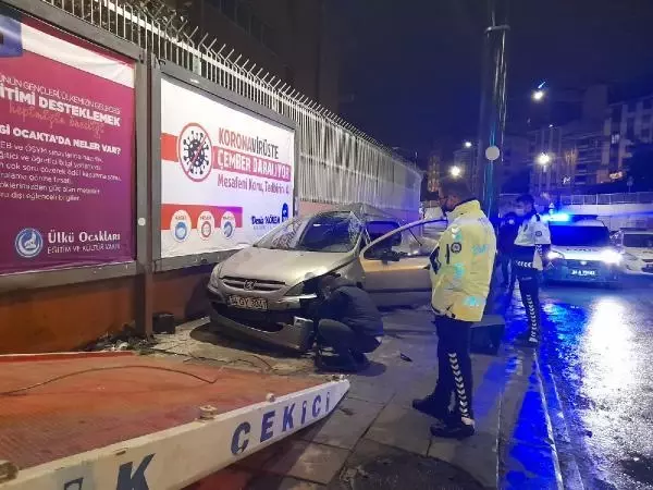 Eyüpsultan'da trafik kazası: 2 yaralı Eyüpsultan'da trafik kazası: 2 yaralı