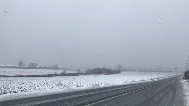 Kar yağışı (3) Kar yağışı (3)