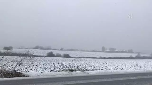 Kar yağışı (3) Kar yağışı (3)