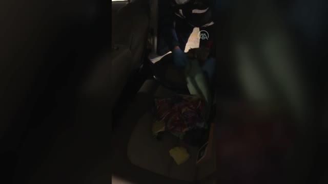 Son dakika haberi! Kuyumculara düşük ayarlı altın satan iki zanlı gözaltına alındı