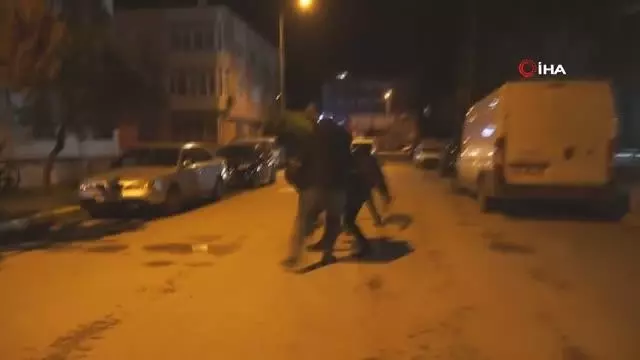 Polisten nefes kesen operasyon... Dolandırıcılar suçüstünde kıskıvrak böyle yakalandı Polisten nefes kesen operasyon... Dolandırıcılar suçüstünde kıskıvrak böyle yakalandı
