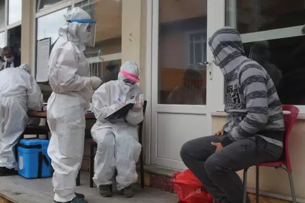 Son dakika haberleri... Rize'de gizlenen temaslılara karşı yeni önlem Son dakika haberleri... Rize'de gizlenen temaslılara karşı yeni önlem