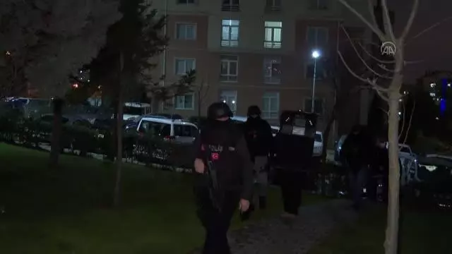 Terör örgütü DEAŞ'a yönelik operasyonda 9 şüpheli yakalandı Terör örgütü DEAŞ'a yönelik operasyonda 9 şüpheli yakalandı