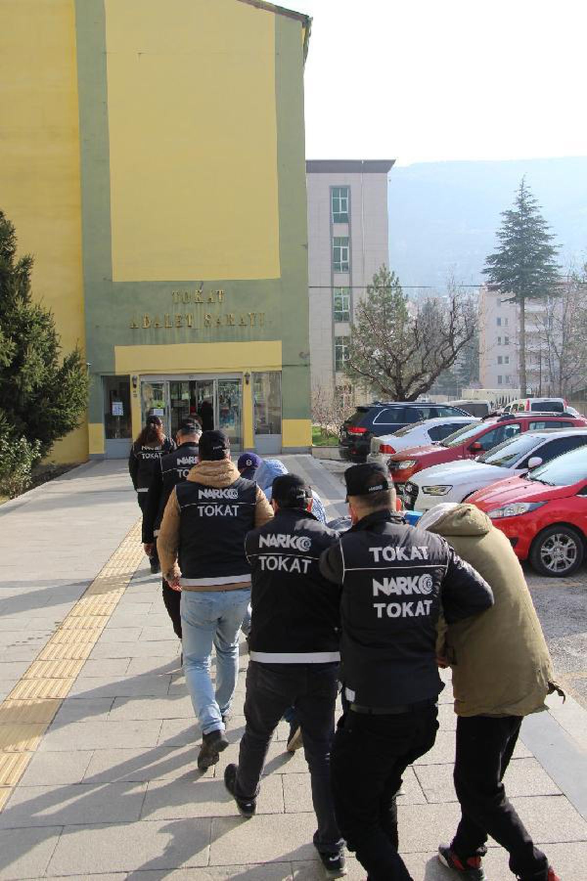 Tokat merkezli 2 ildeki uyuşturucu operasyonunda 3 tutuklama