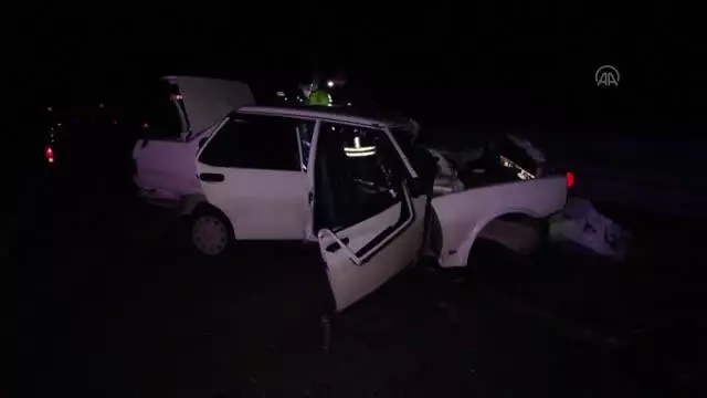 Son dakika! Trafik kazası: 1 ölü, 1 yaralı Son dakika! Trafik kazası: 1 ölü, 1 yaralı