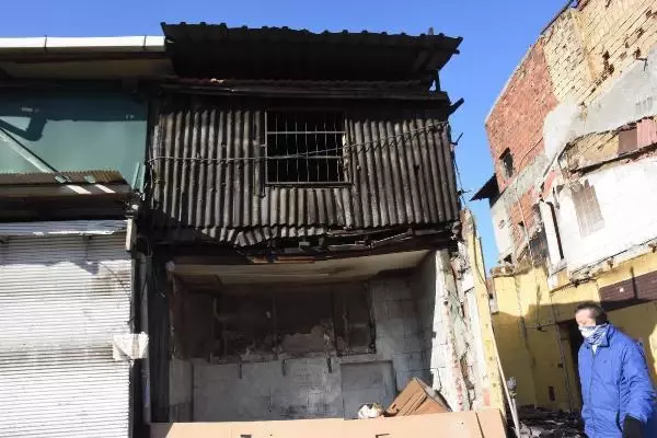 Son dakika haber! Yangından yaralı kurtarılan yavru kedi, 'Ateş' adı verilip, sahiplendirildi Son dakika haber! Yangından yaralı kurtarılan yavru kedi, 'Ateş' adı verilip, sahiplendirildi