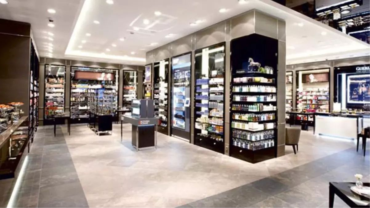 Alman kozmetik devi Douglas, Avrupa'daki 500 mağazasını kapatacak