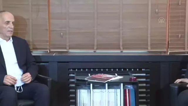 Bakan Karaismailoğlu, Türk-İş Genel Başkanı Atalay ile görüştü Bakan Karaismailoğlu, Türk-İş Genel Başkanı Atalay ile görüştü
