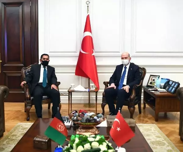 Bakan Soylu, Afganistan Ulaştırma Bakanı Zeki'yi kabul etti Bakan Soylu, Afganistan Ulaştırma Bakanı Zeki'yi kabul etti