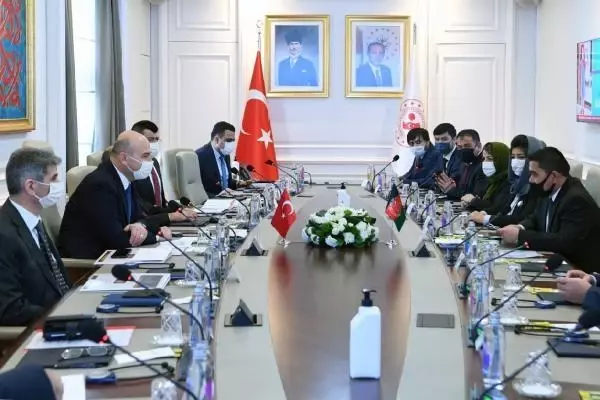 Bakan Soylu, Afganistan Ulaştırma Bakanı Zeki'yi kabul etti Bakan Soylu, Afganistan Ulaştırma Bakanı Zeki'yi kabul etti