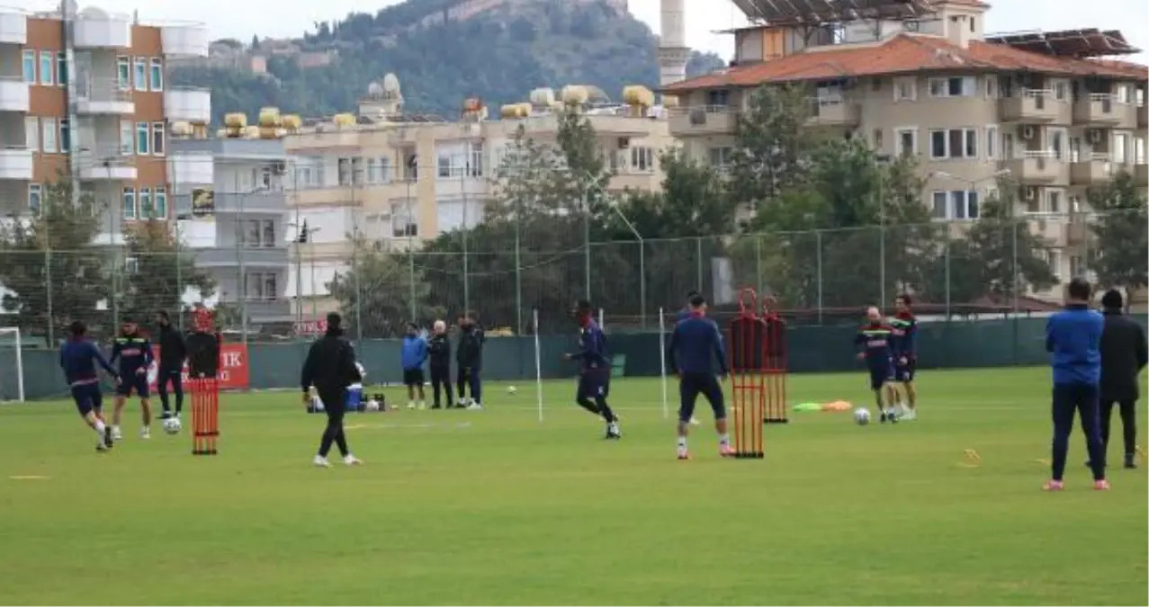 Çağdaş Atan: Biz de genciz, bazen söylediğimiz şeyler yanlış anlaşılıyor