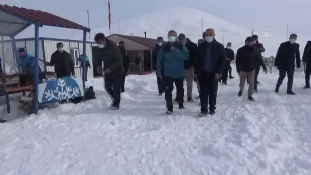 Ercişli öğrenciler kayak merkezinde eğlendi Ercişli öğrenciler kayak merkezinde eğlendi