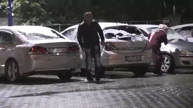 Kar yağışı etkili oluyor Kar yağışı etkili oluyor