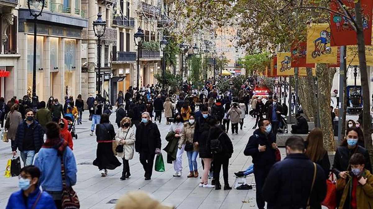 Koronavirüs salgını İspanya'da 527 bin 900 kişiyi işinden etti