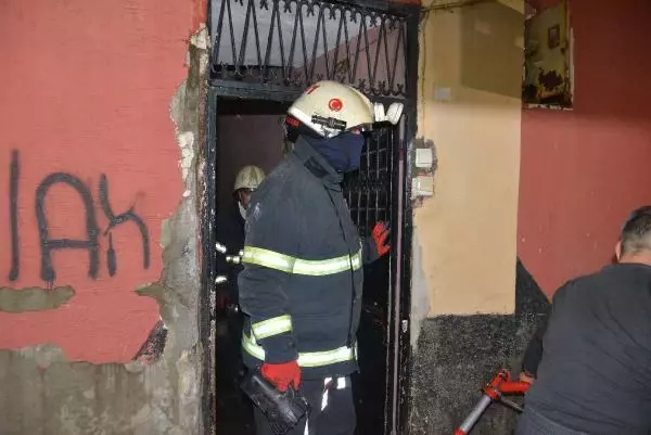 Son dakika haberi! Merdiven dairesindeki odunlukta çıkan yangın, büyümeden söndürüldü Son dakika haberi! Merdiven dairesindeki odunlukta çıkan yangın, büyümeden söndürüldü