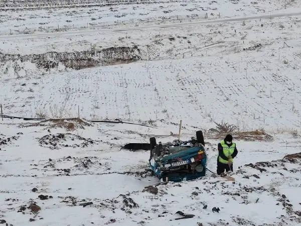 Niğde'de kaza: 2 ölü, 1 ağır yaralı Niğde'de kaza: 2 ölü, 1 ağır yaralı