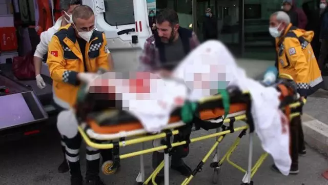 Şiddet yüzünden baba evine sığınan kadın, barışma vaadiyle kandırıldığı eşi tarafından katledildi Şiddet yüzünden baba evine sığınan kadın, barışma vaadiyle kandırıldığı eşi tarafından katledildi