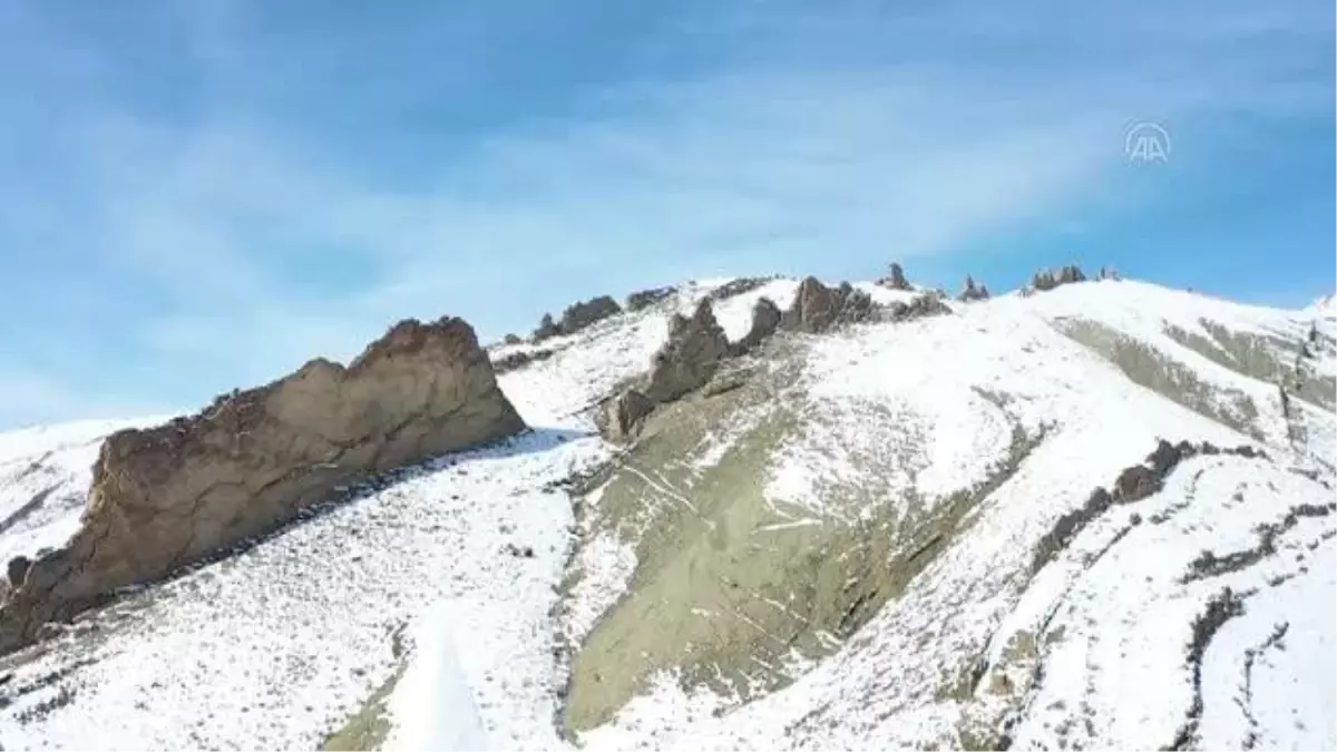 'Testere Vadisi' beyaz örtüsüyle farklı güzelliğe büründü