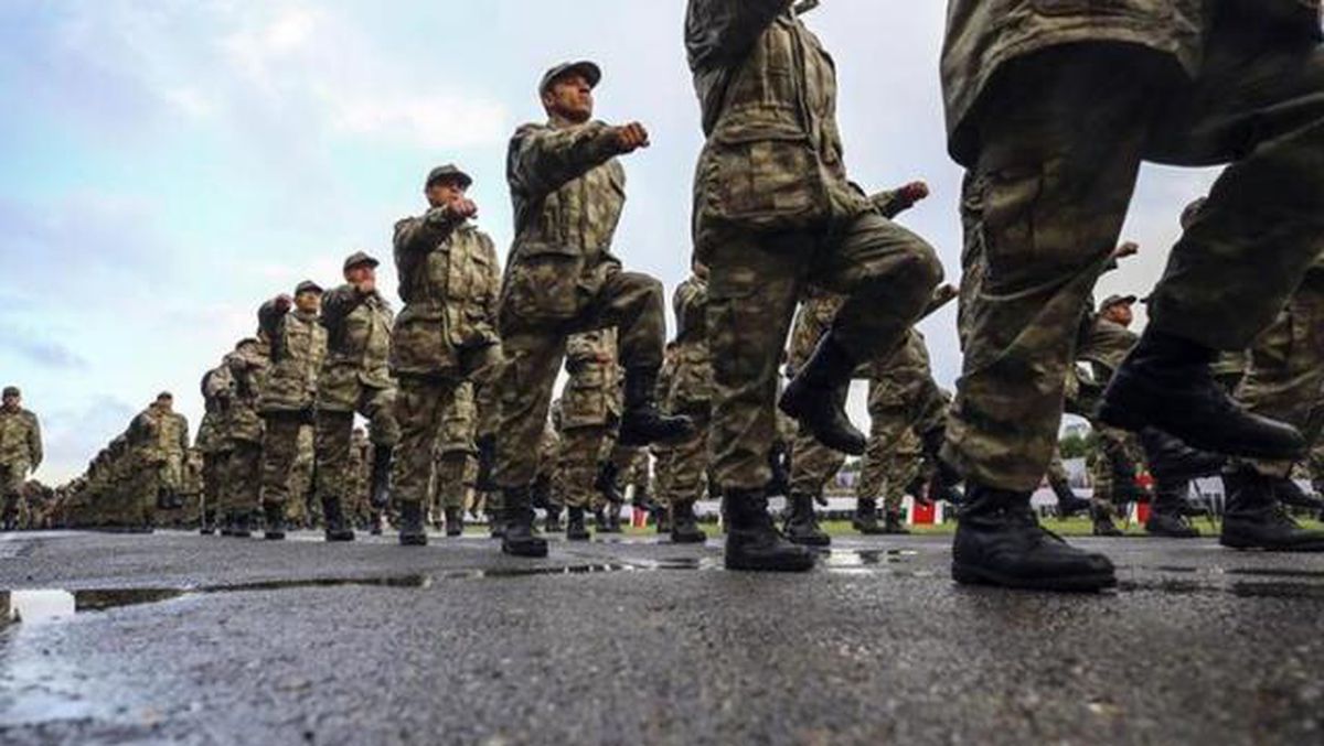 Uzman Çavuşların beylik silahını devlet mi alacak?