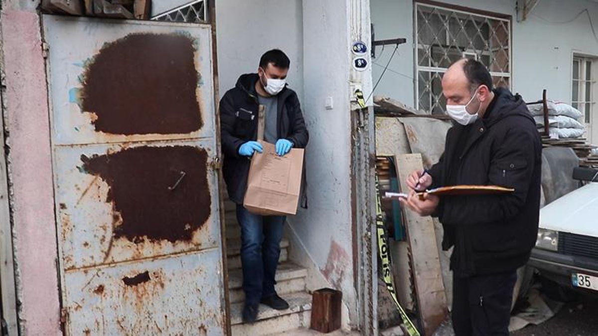 Yaşlı adamın baltayla başına vurduğu karısı ağır yaralandı