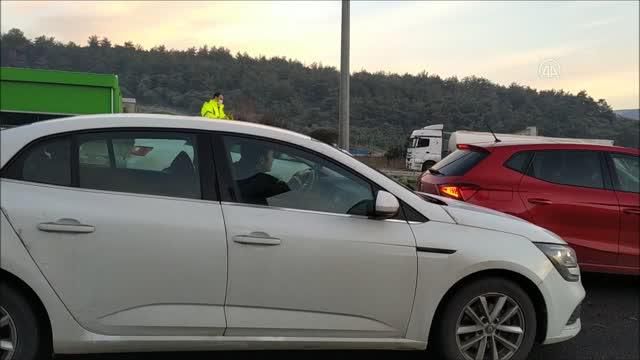 Kemalpaşa'da zincirleme trafik kazası