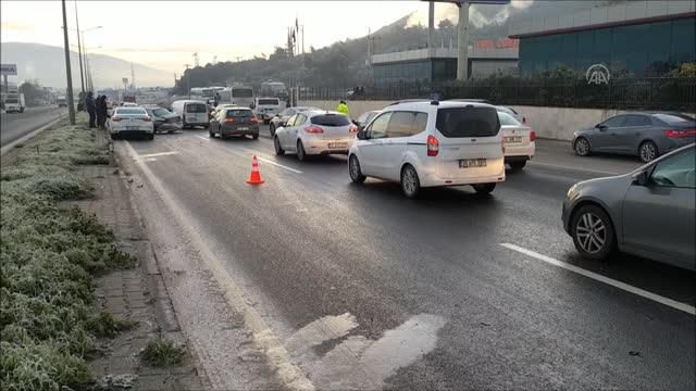 Kemalpaşa'da zincirleme trafik kazası