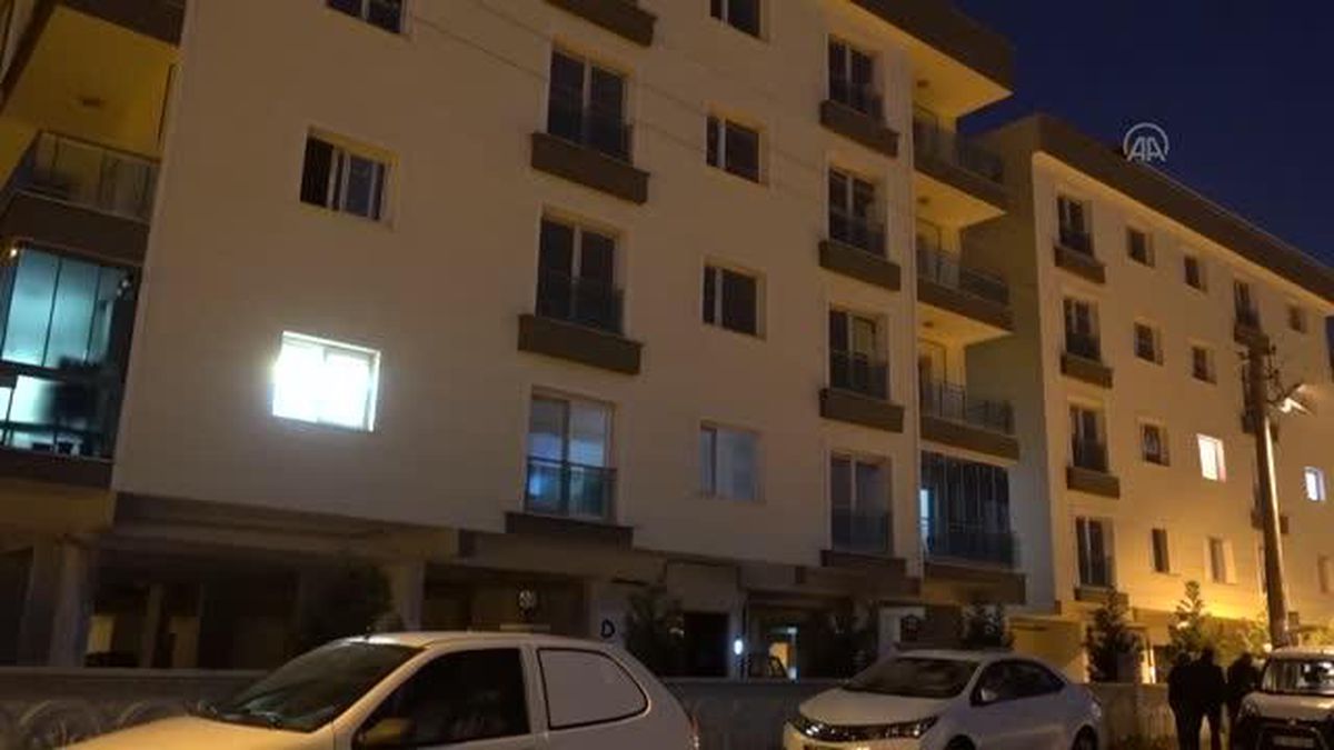 10 dairenin su sayacı çalındı