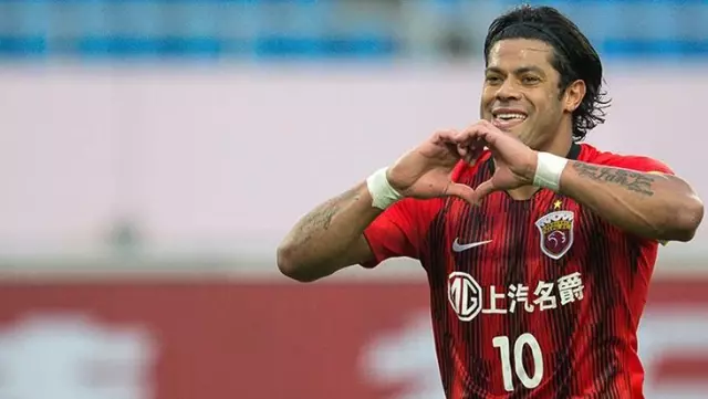 Hulk, which Beşiktaş was interested in, was transferred to Atletico Mineiro