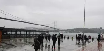Ortaköy'de turist yoğunluğu