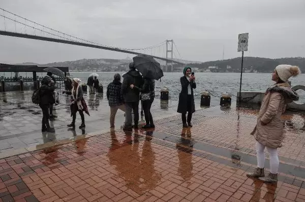 Ortaköy'de turist yoğunluğu