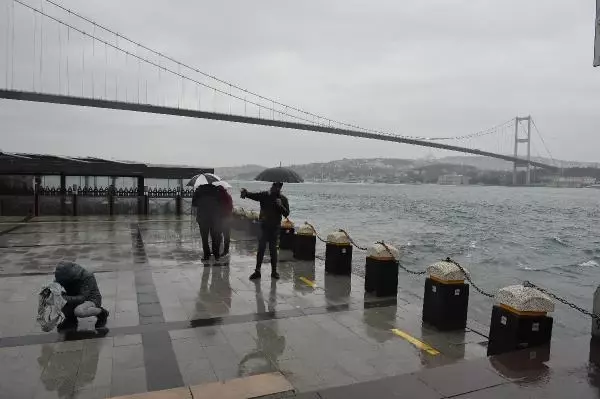 Ortaköy'de turist yoğunluğu