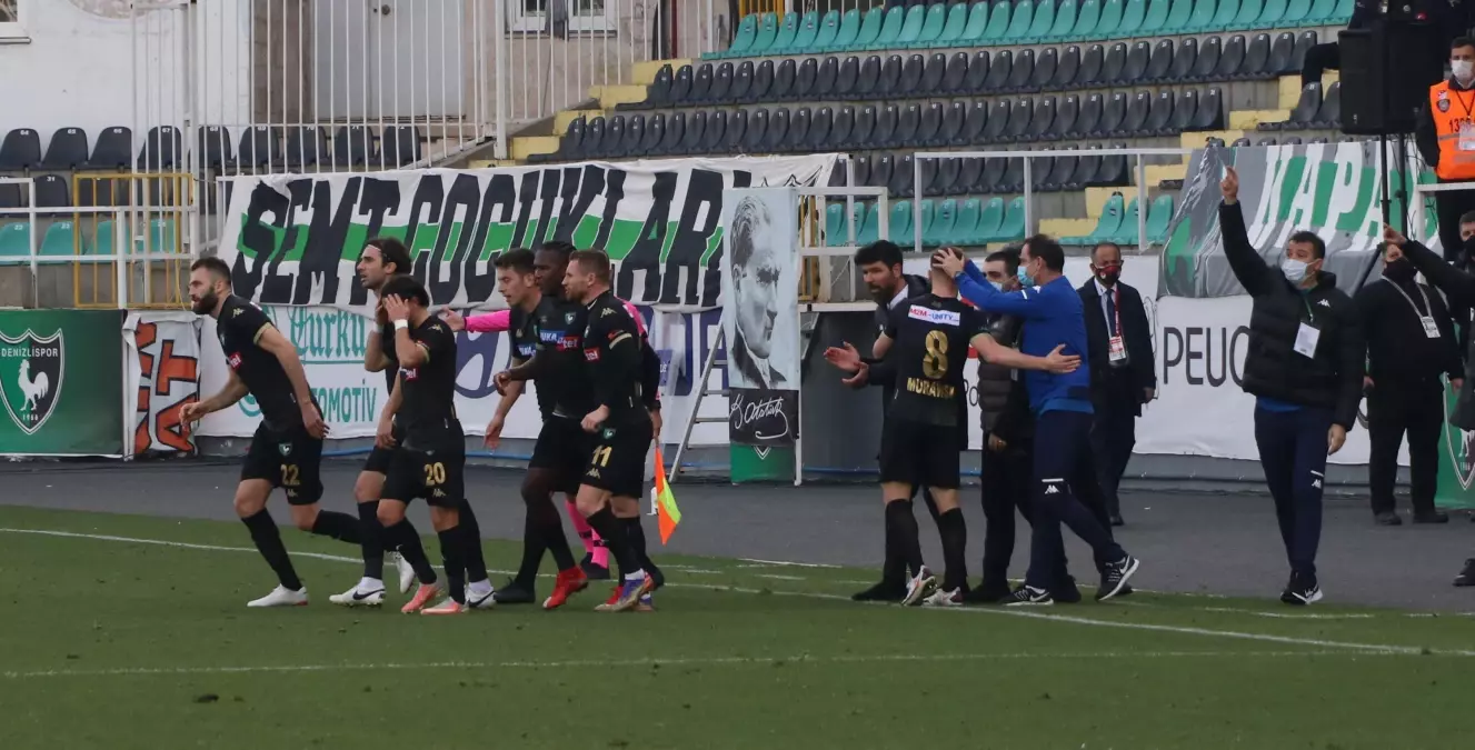 Denizlispor, sahasında Göztepe'yi 2-1 yenmeyi başardı