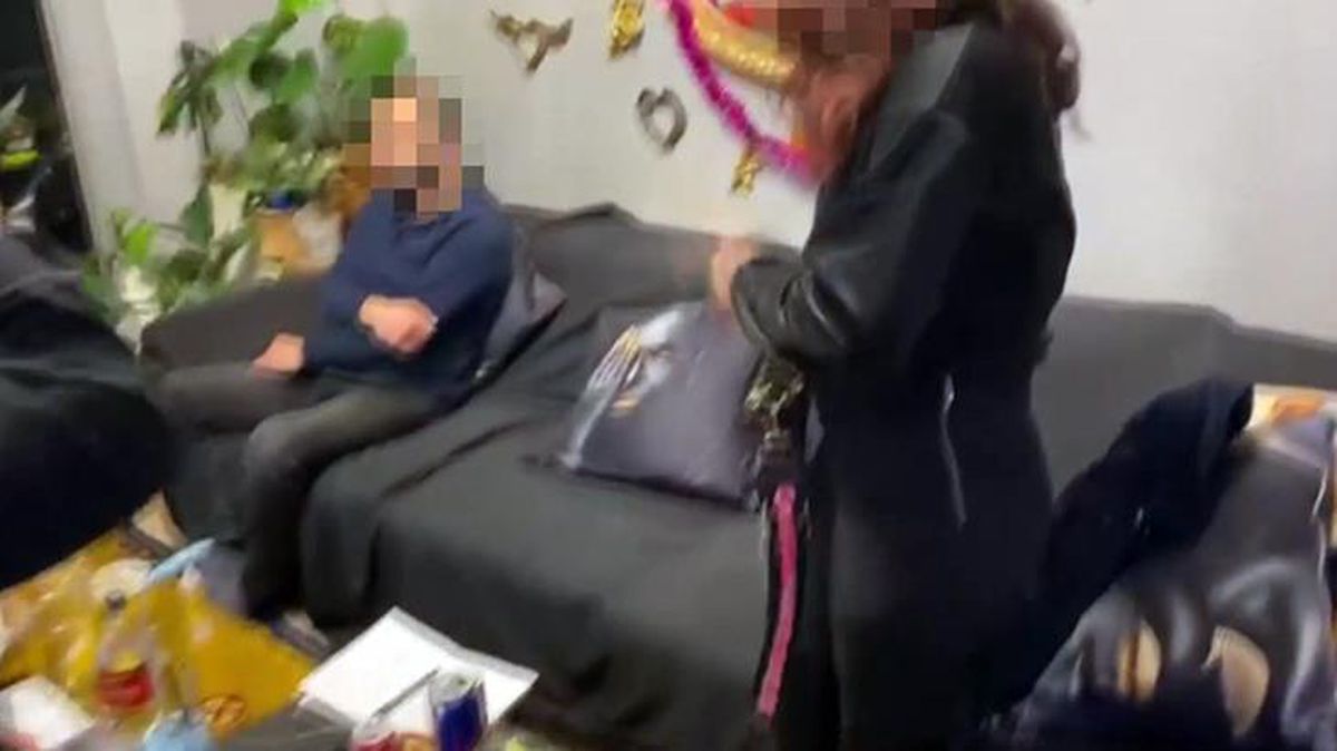 Uyuşturucu partisi için kiralanan villaya yapılan baskın anbean kamerada