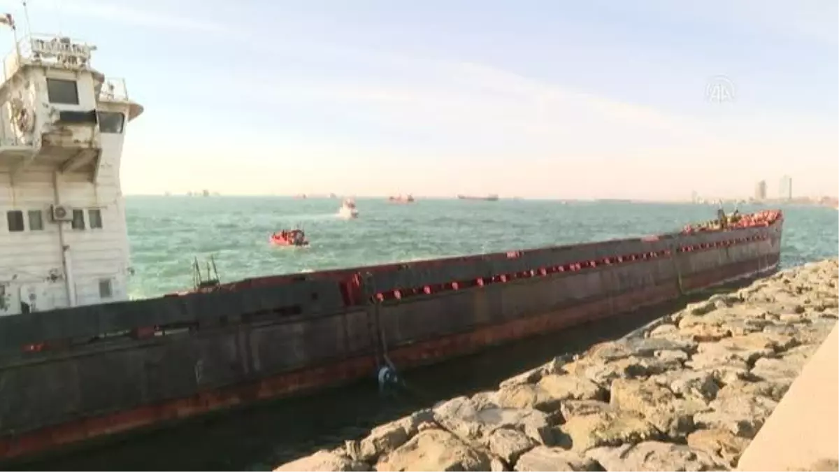 (Drone) - Zeytinburnu Sahili'nde karaya oturan gemide inceleme