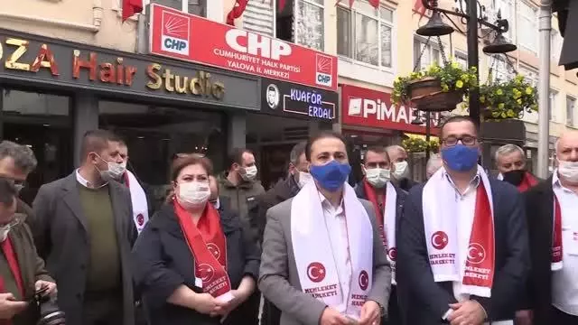 Bir grup CHP'li, parti üyeliğinden istifa etti Bir grup CHP'li, parti üyeliğinden istifa etti