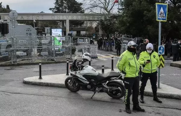 Boğaziçi Üniversitesi çevresinde geniş güvenlik önlemleri