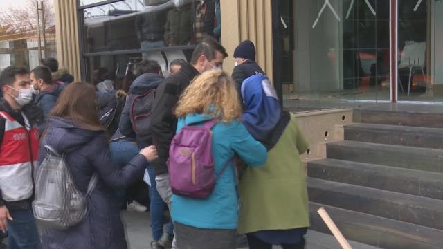 Boğaziçi Üniversitesi çevresinde toplanan gruplara gözaltı