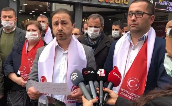 Bir grup CHP'li, parti üyeliğinden istifa etti Bir grup CHP'li, parti üyeliğinden istifa etti