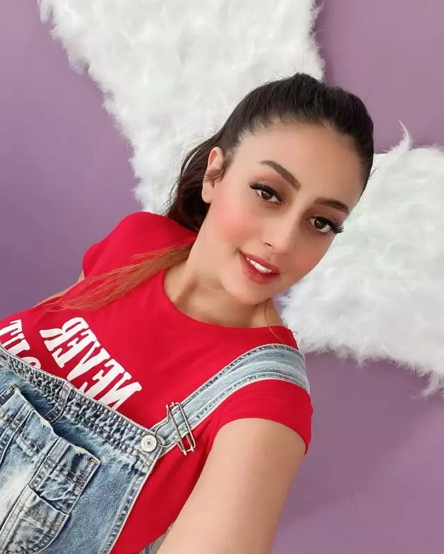 Demet ve Alişan ile Sabah Sabah konuğu Solmaz Çiros kimdir? Solmaz Çiros kilosu kaç? Solmaz Çiros evli mi? Demet ve Alişan ile Sabah Sabah konuğu Solmaz Çiros kimdir? Solmaz Çiros kilosu kaç? Solmaz Çiros evli mi?