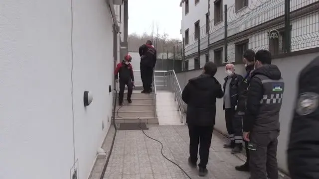 Son dakika haber | Evde çıkan yangında 3 kişi dumandan etkilendi Son dakika haber | Evde çıkan yangında 3 kişi dumandan etkilendi