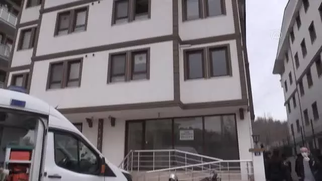Son dakika haber | Evde çıkan yangında 3 kişi dumandan etkilendi Son dakika haber | Evde çıkan yangında 3 kişi dumandan etkilendi
