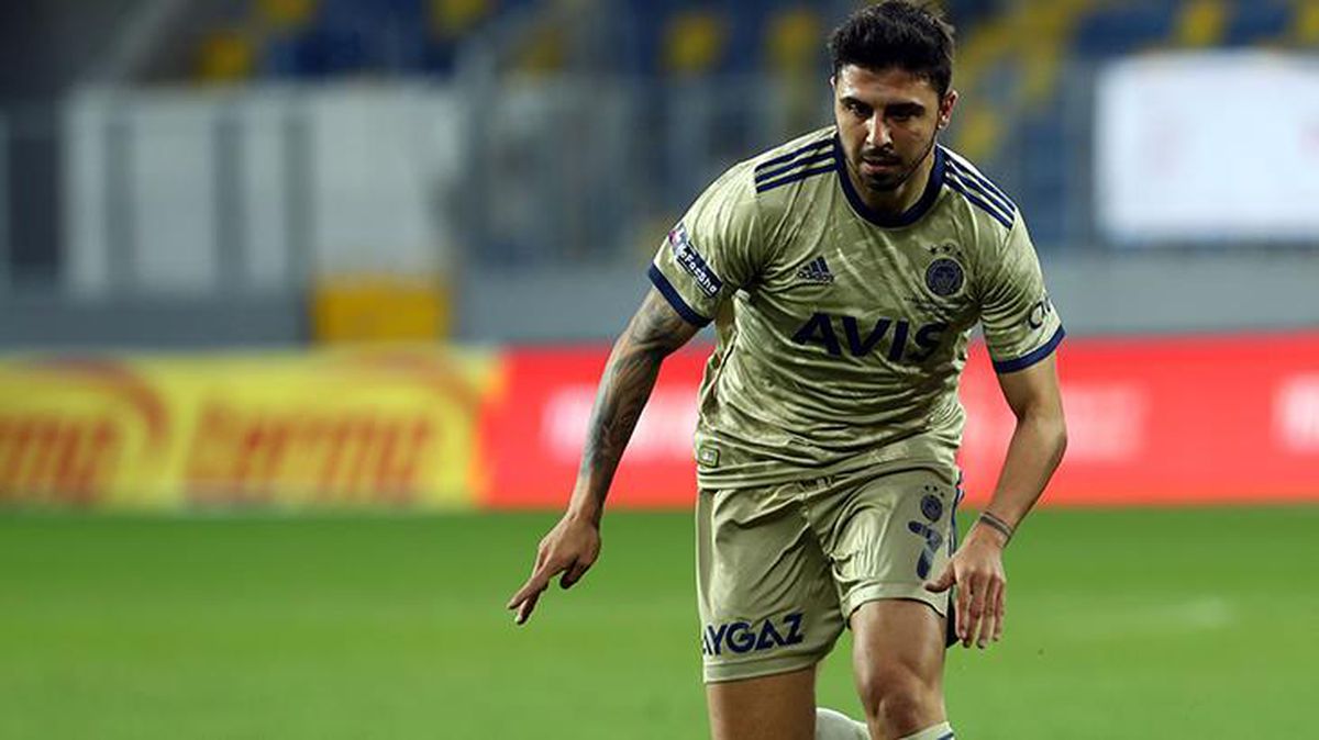 Fenerbahçe, Ozan Tufan için gelen 7 milyon euroluk teklifi kabul etmedi