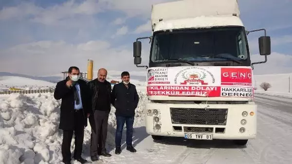 İstanbul'dan Yüksekova'ya iyilik TIR'ı