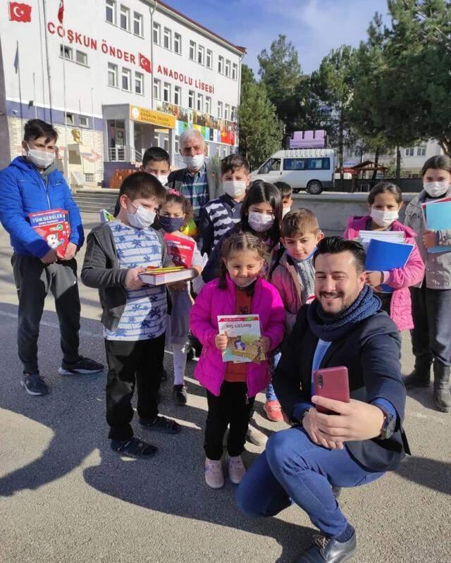 'İyilik Hareketi' üyelerinden Tokat'taki 20 çocuğa hediye
