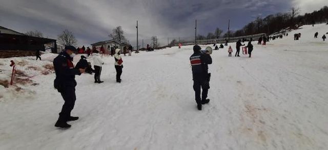 jandarmadan kayak yapanlara megafonla sosyal 2 13901074 o