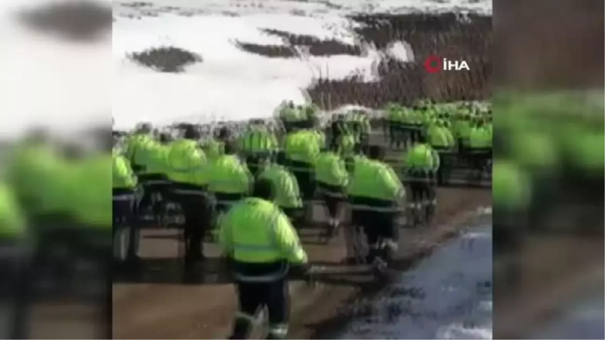 Altın madeni işçileri 15 TL'lik zamma tepki için eylem yaptı