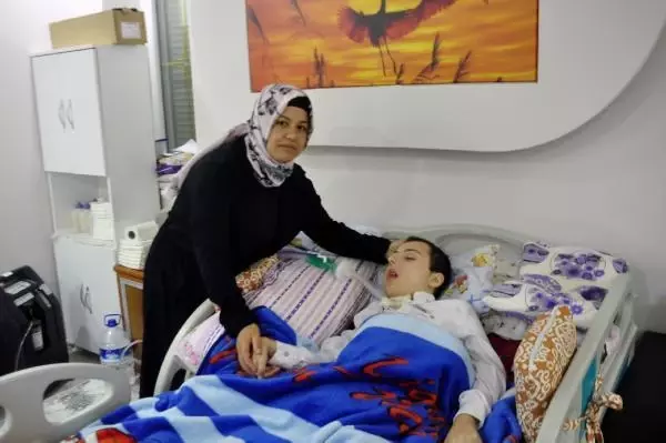 Son dakika haberleri | Çocuklukta oynadığı piller, Servet'i yatalak etti Son dakika haberleri | Çocuklukta oynadığı piller, Servet'i yatalak etti