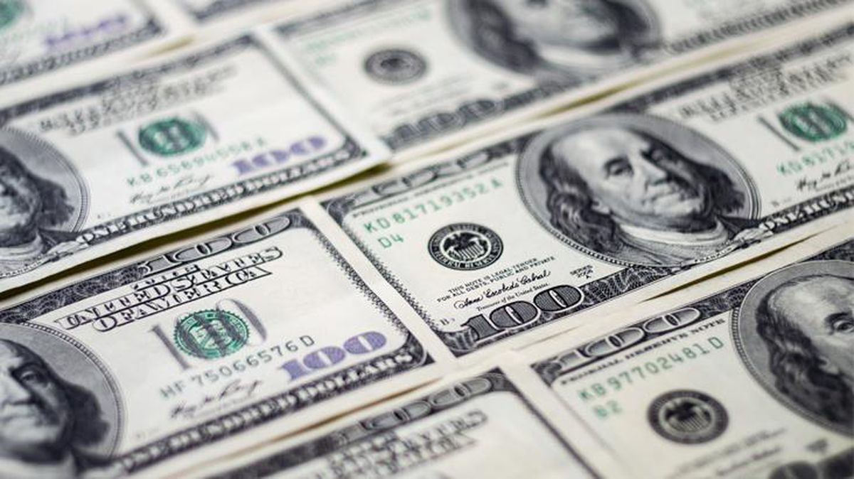 Dolar 6 ayın en düşük seviyesine geriledi