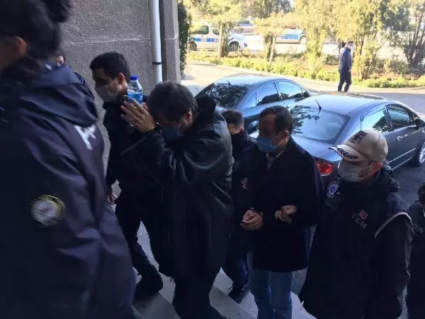 Son dakika haberi... FETÖ'den gözaltına alınan generaller adliyede Son dakika haberi... FETÖ'den gözaltına alınan generaller adliyede