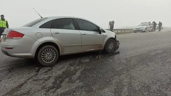 Gercüş'te yolcu minibüsü ile otomobil çarpıştı: 1 yaralı
